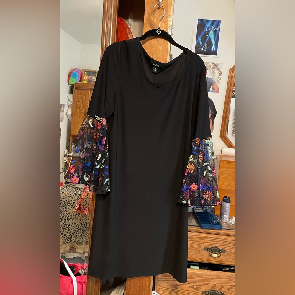 mSK sexy black dress with embroidered bell sleeve XL